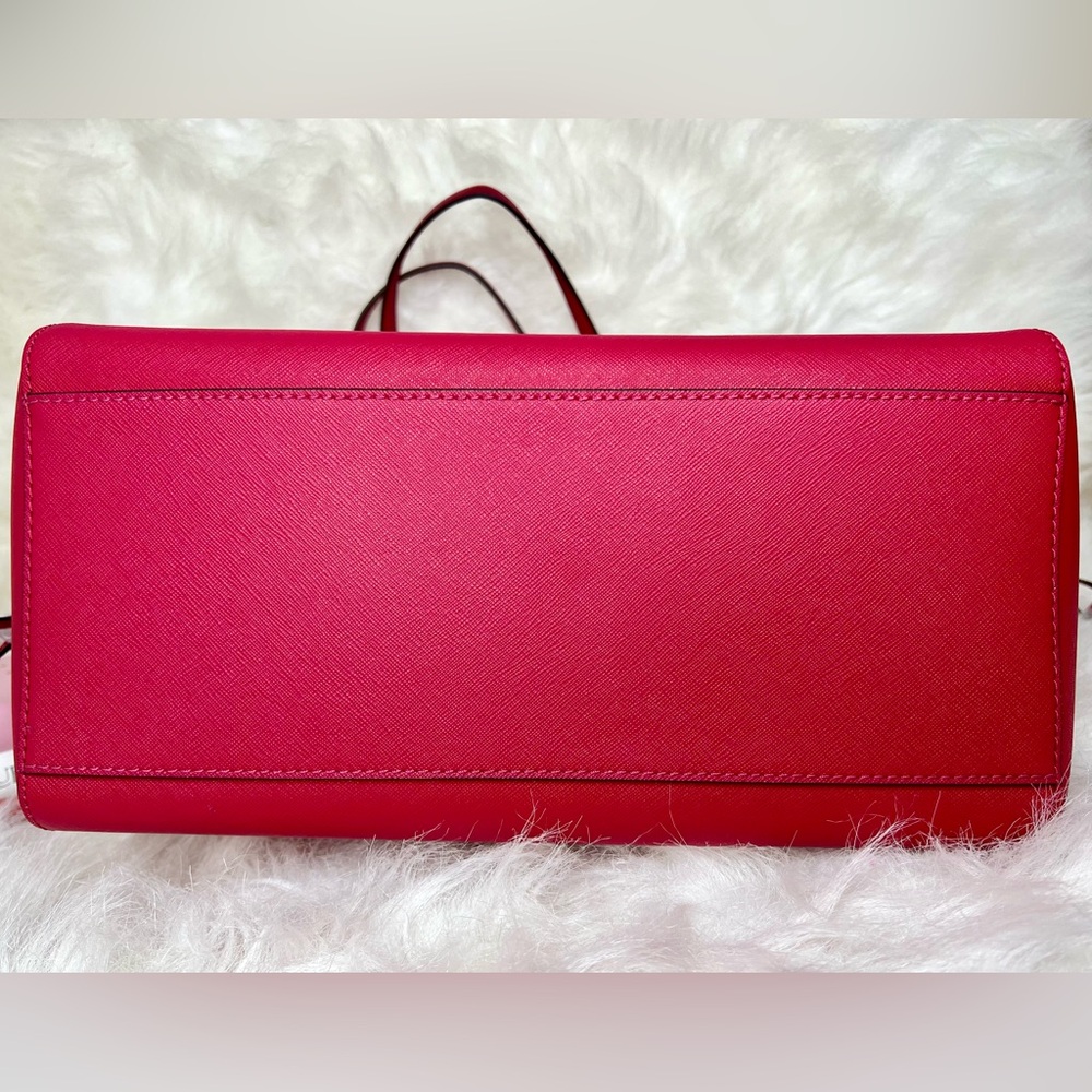 Michael Kors Large Leather Voyager Tote in Dark Rasberry - Picture 8 of 13